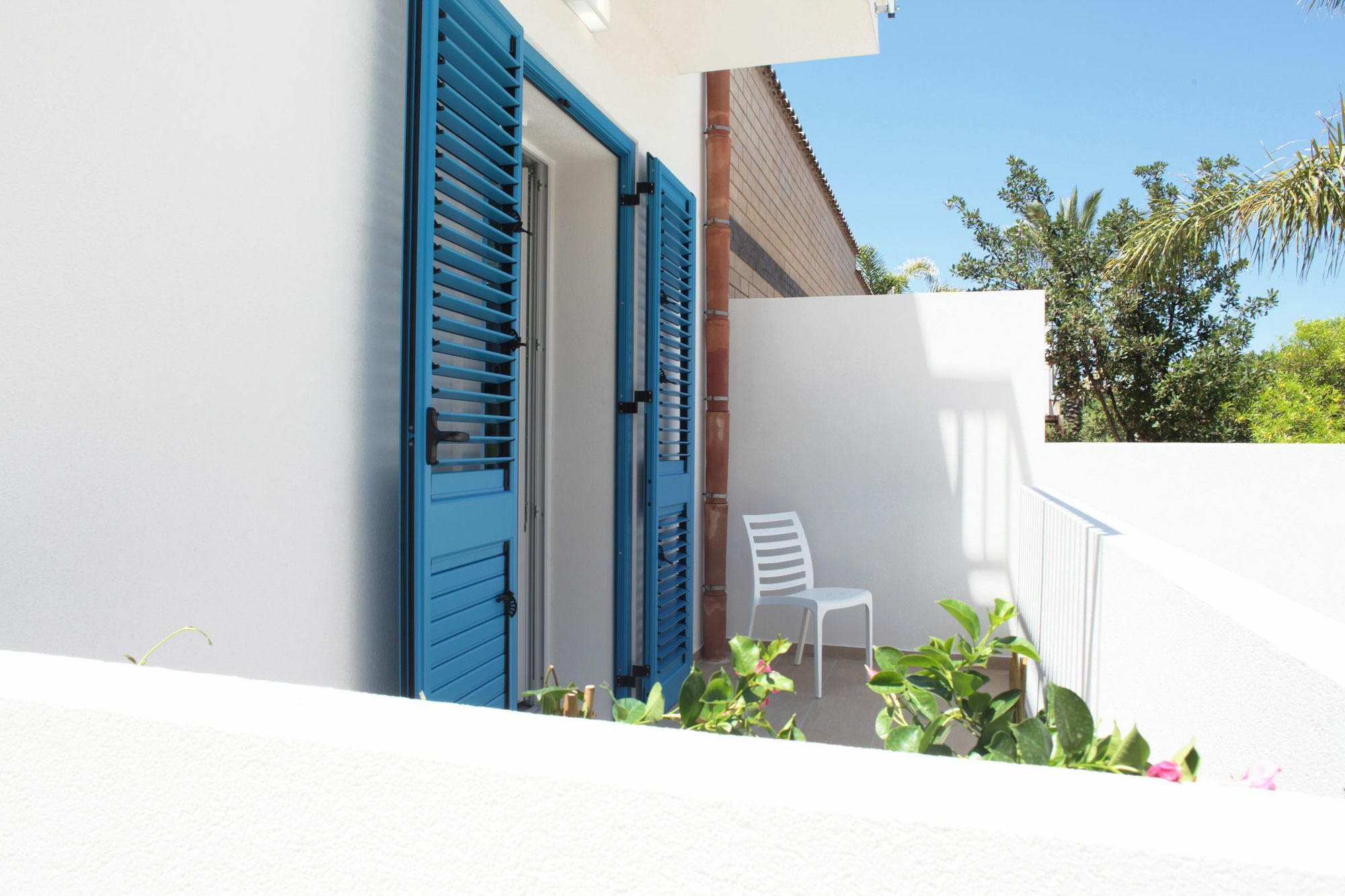 Rivazzurra Design Rooms San Vito Lo Capo Exteriör bild